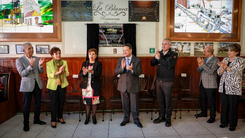 Menchaca celebra el 70 aniversario del restaurante pachuqueño “La Blanca”