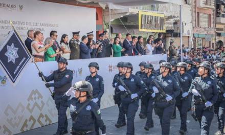 Con desfile cívico militar concluyen festejos patrios en Hidalgo