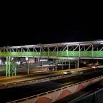 Ponen en marcha la iluminación de 15 puentes peatonales del Tuzobús