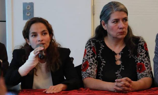 Renuncia María Teresa Paulín, pero continúa paro en la UAEH