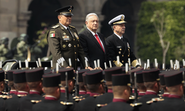 Participan más de 13 mil militares en desfile del 16 de septiembre