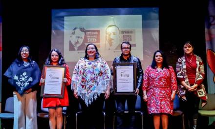 Galardonan a jóvenes con Premios Estatales de Literatura