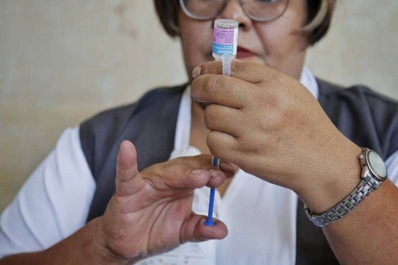 Distribuyen más de 350 mil vacunas contra influenza y Covid