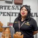Promueven arte de internas del CERESO en Pabellón Artesanal de la Feria