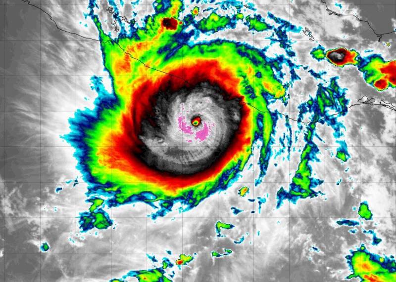 Otis pasó de tormenta tropical a huracán categoría 5 en 12 horas