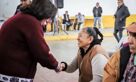 Entrega DIFH ayudas técnicas a personas con discapacidad de la Sierra Gorda