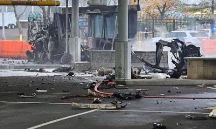 Explota auto bomba en frontera entre EU y Canadá