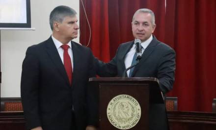 Sergio Baños presenta a nuevo secretario de Seguridad en Pachuca