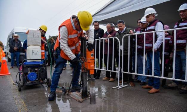 Anuncian obras carreteras y hospitalaria para Tianguistengo y San Agustín Metzquititlán