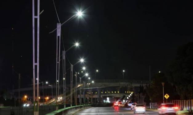 Encienden luminarias en Río de las Avenidas