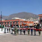 Estudiantes y personal militar realizaron ceremonia cívica por el Día de la Bandera Nacional