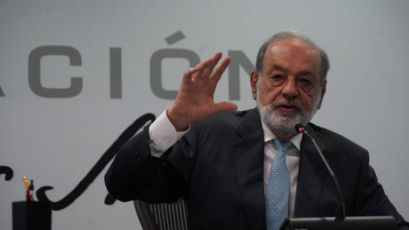 Carlos Slim reconoce que Telmex está en números rojos