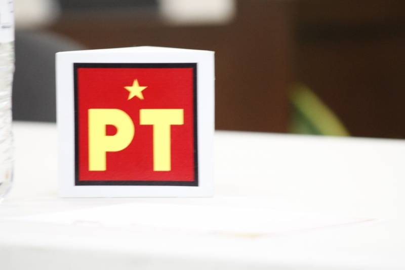 PT va por registro de slogan de la “4T”