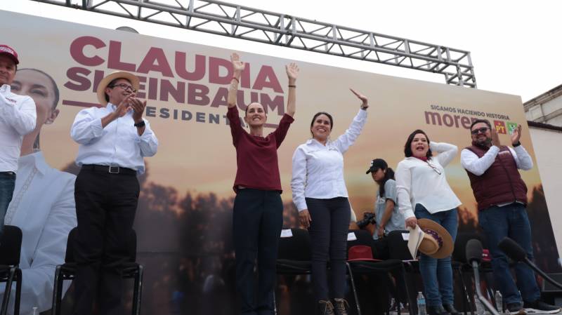 Simey Olvera acompañó a Claudia Sheinbaum en gira por Hidalgo