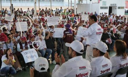 En Cubitos, Andrés Velázquez reafirma su compromiso con familias que menos tienen