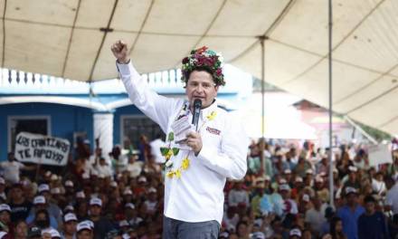 Cuauhtémoc Ochoa cerró campaña en Tianguistengo