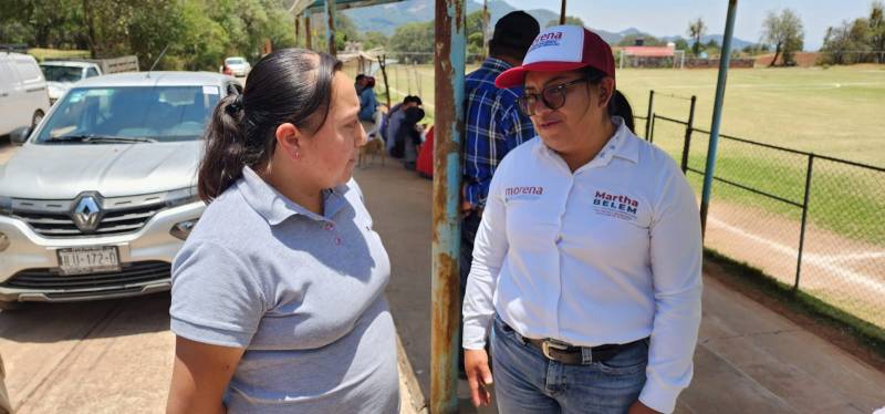 Martha Belém propone introducir unidades médicas móviles en Omitlán