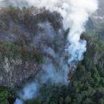 Trabajan por controlar incendio forestal en Tenango de Doria