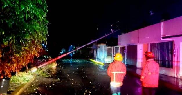 Lluvias causan inundaciones en cuatro zonas de Tula de Allende