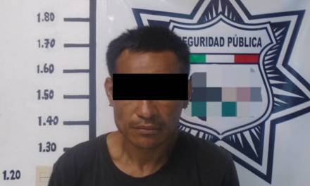 Detienen a un hombre por presunto robo a mueblería