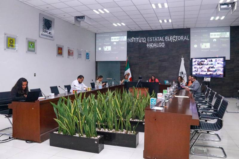 Avanza cómputo de votos en los distritos electorales