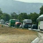 Agrícolas bloquean la carretera México-Laredo y generan caos