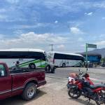 Padres de familia bloquean la carretera Actopan-Tula