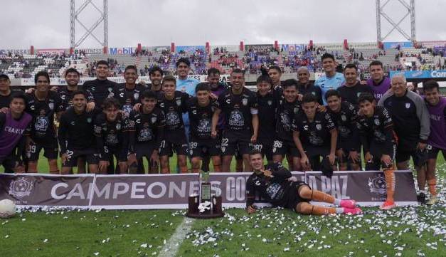 Pachuca se lleva la Copa por la Paz