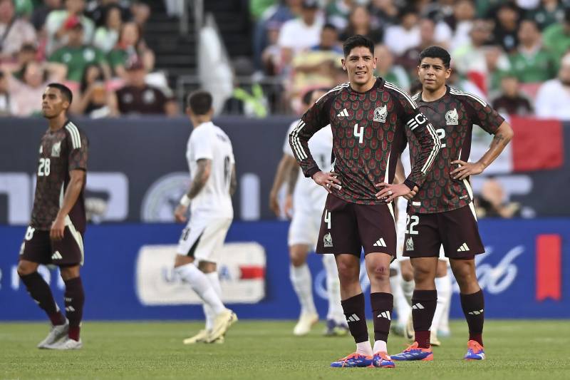 México cae goleado por Uruguay