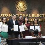 Entregan constancias de mayoría a Simey Olvera y Cuauhtémoc Ochoa