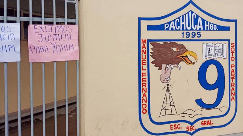 Discriminación llevó a suicidio, acusan en escuela secundaria