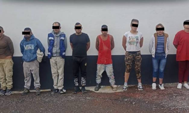 Detenidos 5 hombres y 3 mujeres por robo a negocio en Pachuca