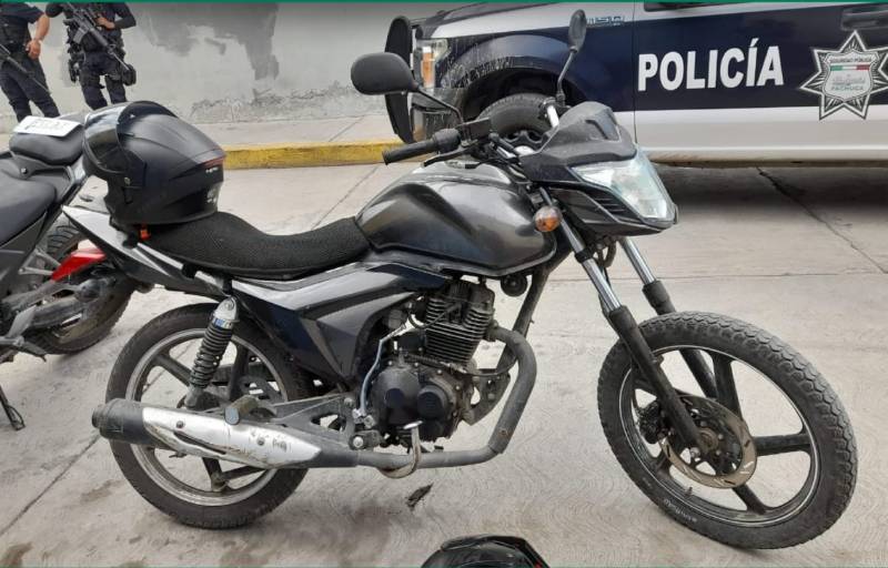 En Pachuca recuperan motocicleta con reporte de robo