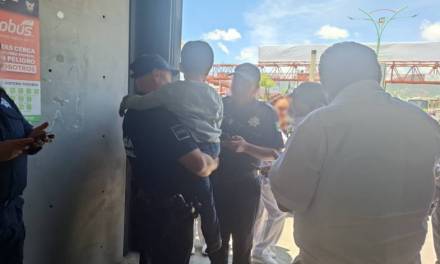 Rescatan a niño extraviado en estación de Tuzobús