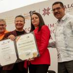 Reconocen a personal docente por años de servicio