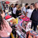 Realizan Feria Emprendedora 11:11 en Plaza Independencia