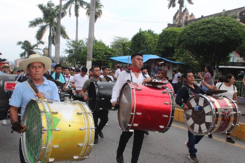 Dinastía Huasteca triunfa en el concurso de Bandas de Viento en Huejutla