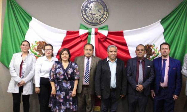 Sobre la hora, instalan Concejo Municipal Interino para Cuautepec