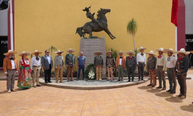 Conmemoran el Día del Charro en Pachuca