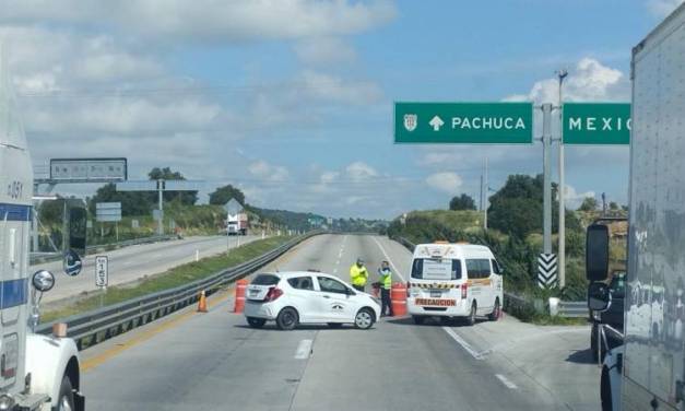 Nuevo bloqueo cierra tránsito vial en Arco Norte