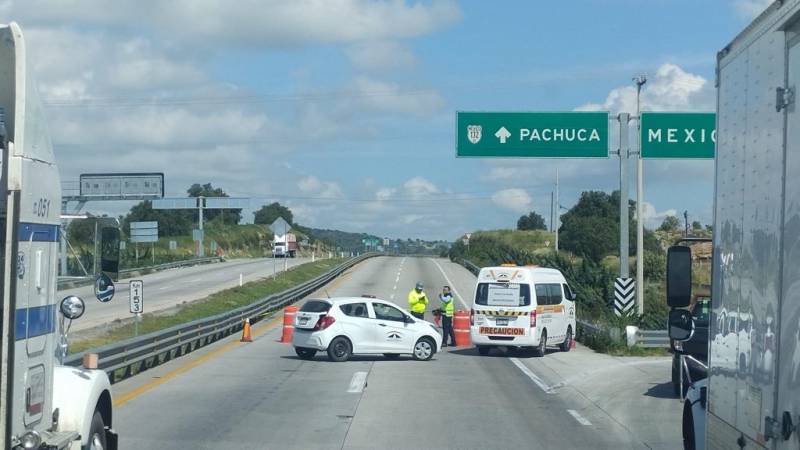 Nuevo bloqueo cierra tránsito vial en Arco Norte