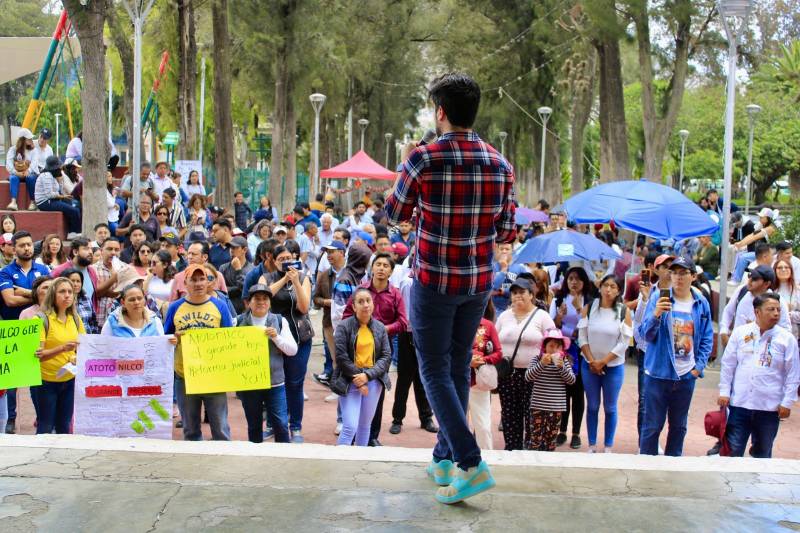 Manifestaciones contrapuestas por la reforma