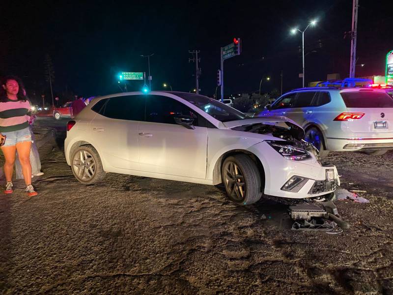 Chofer de tráiler provoca múltiples choques en Pachuca