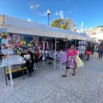 Jorge Reyes reubica a 150 comerciantes ambulantes de Pachuca