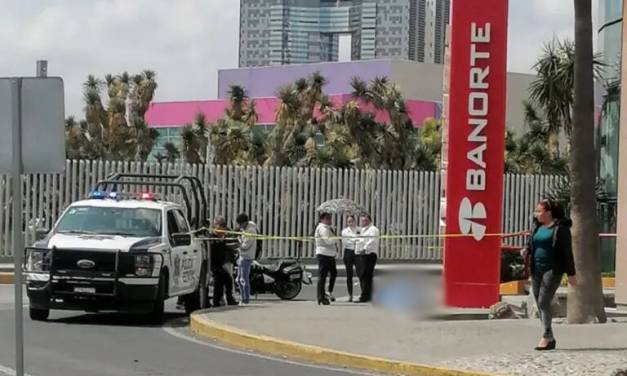 Muere hombre afuera de Galerías Pachuca, por un presunto infarto