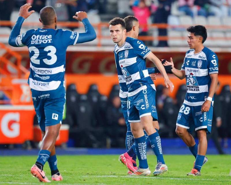 Pachuca golea al Necaxa en el Estadio Hidalgo