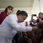 Atienden a 2 mil 500 personas en Feria de Servicios