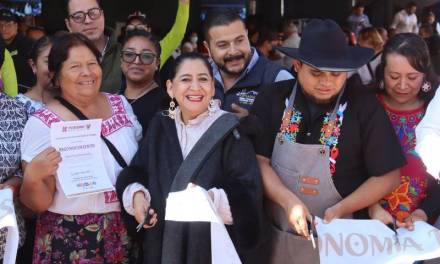 Reconocen a cocineras tradicionales en Festival de Gastronomía Tradicional Hidalguense