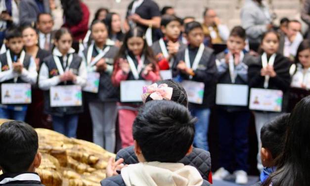 Niñas y niños toman protesta en el 10° Parlamento Infantil