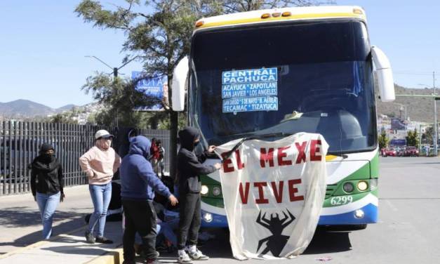 Retienen autobuses en manifestación de El Mexe